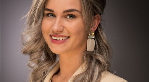 moet-ik-lachen-op-een-profielfoto